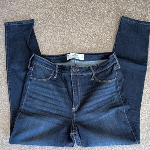 Hollister Women's Dark Blue Curvy Skinny Jeans